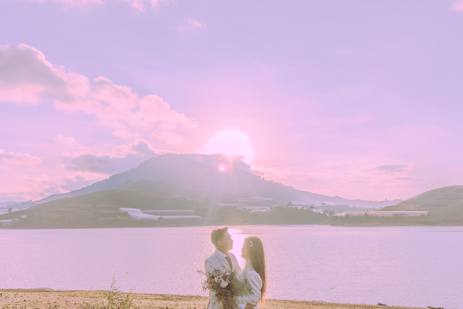 film_vietnam_wedding_photographer_vietnam_wedding_film_phóng_sự_cưới_cay_thong_co_don_da_lat_elopement_wedding_photojournalism_quay_phim_cưới_fine_art_beauty_of_truth_khanh_hanh_05
