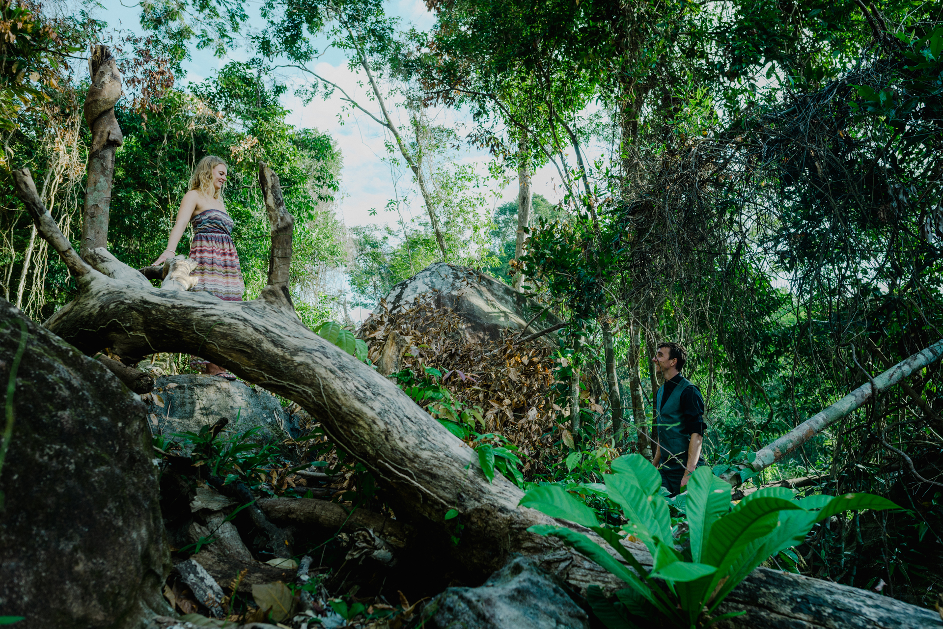 Vietnam Wedding Photographer,Vietnam Wedding Film,Chụp Hình Cưới,Quay Phim Cưới,Universal Colors,Sắc Màu Vũ Trụ,Family Photos,Fine Art, Beauty of Truth,Duc Linh wedding photographer,HDR Crystal Galaxy,Luxury Fairy Films & Photos,Elegant Posing